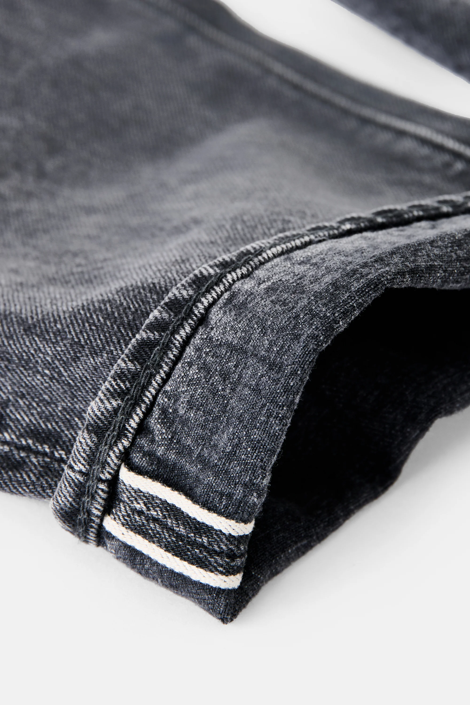 105 Standard Selvedge Denim - Image 3