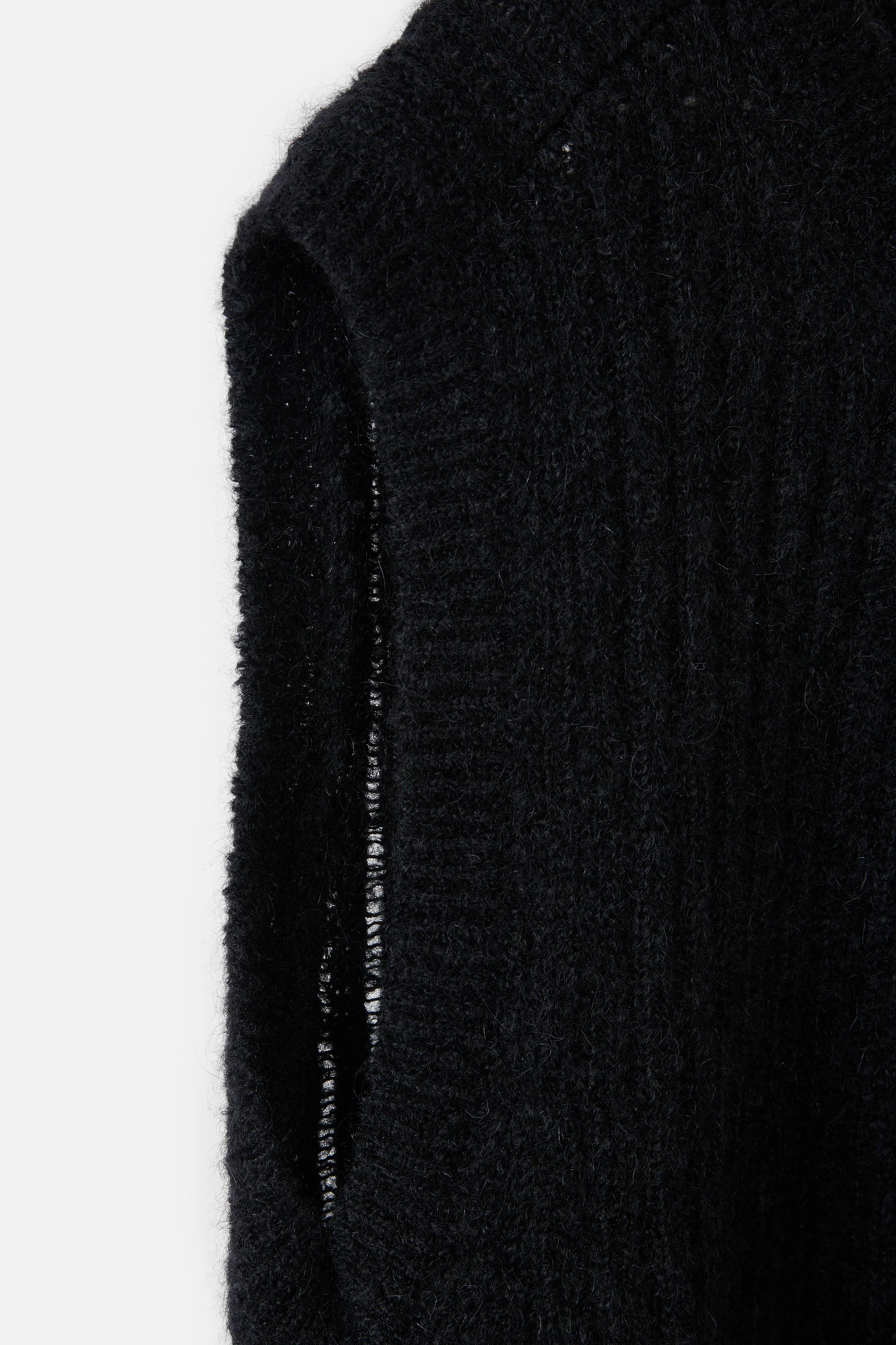 Wide Fit Sleeveless V-Neck - Image 4
