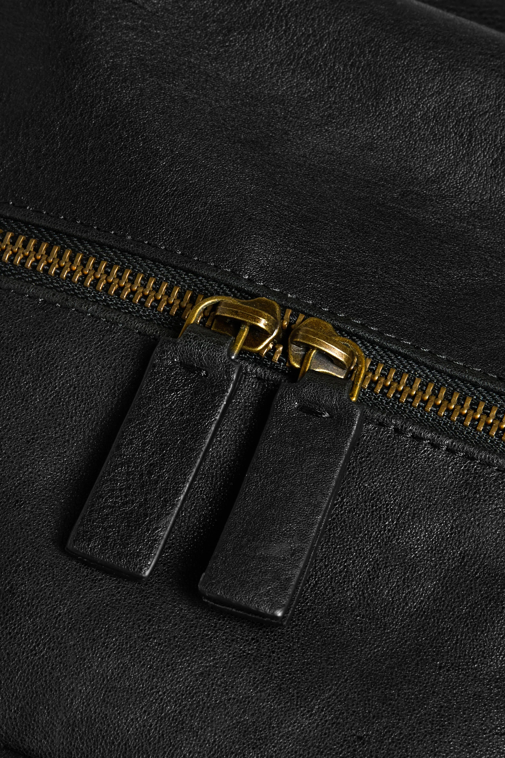 Black Shoulderbag S Matte - Image 5