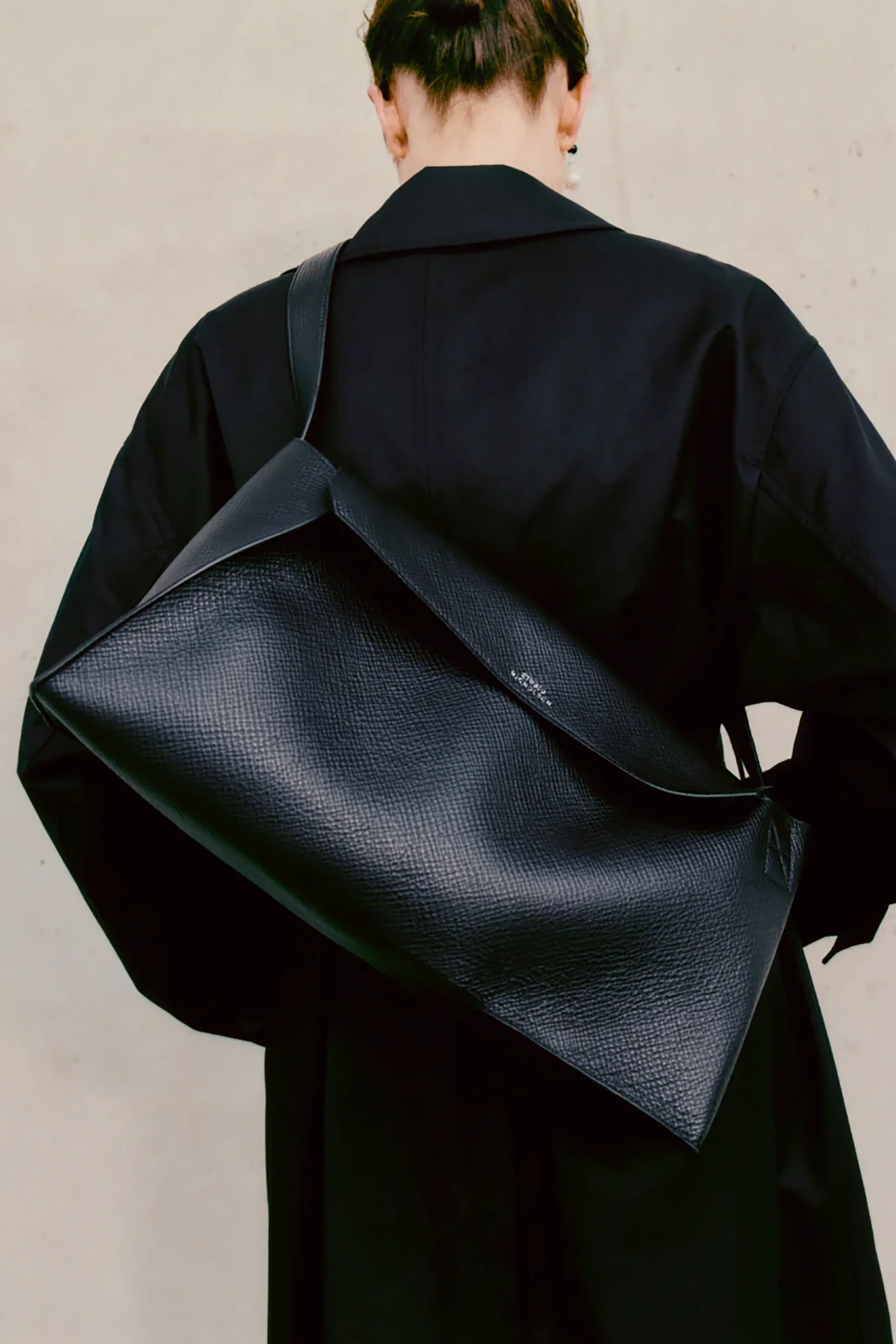 Black Shiboru Leather Bag - Image 10