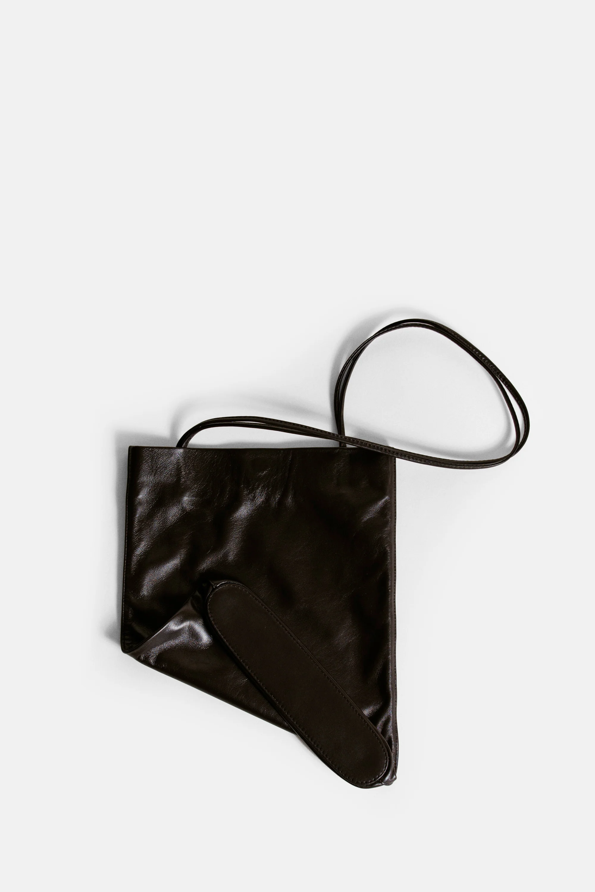 Braun Narrow Oval Tote - Image 9