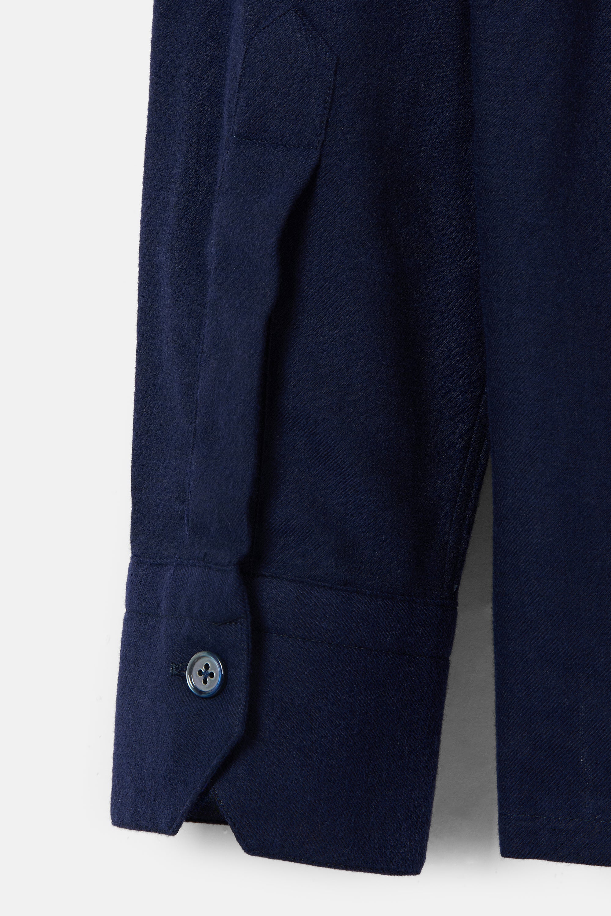 Justin Large Shirt - Image 5