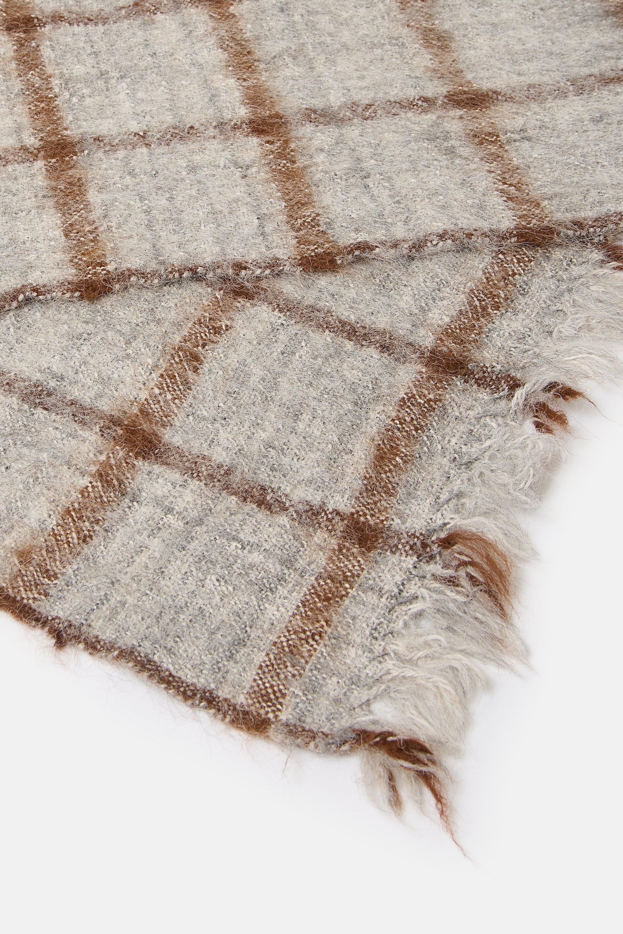Checks Throw Plaid With Fringes - Image 5