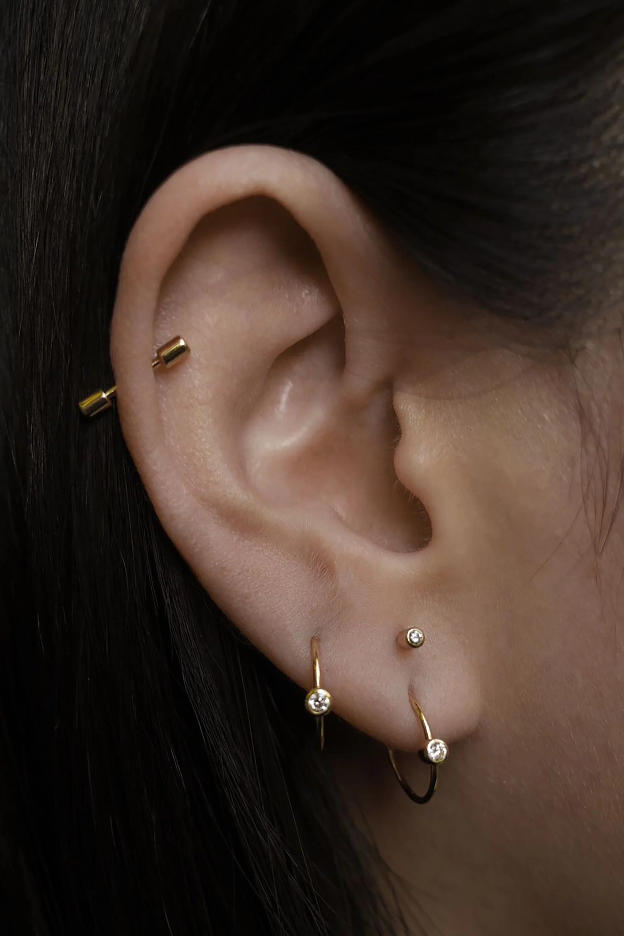 Diamond Twist Pin Earring 01 - Image 5