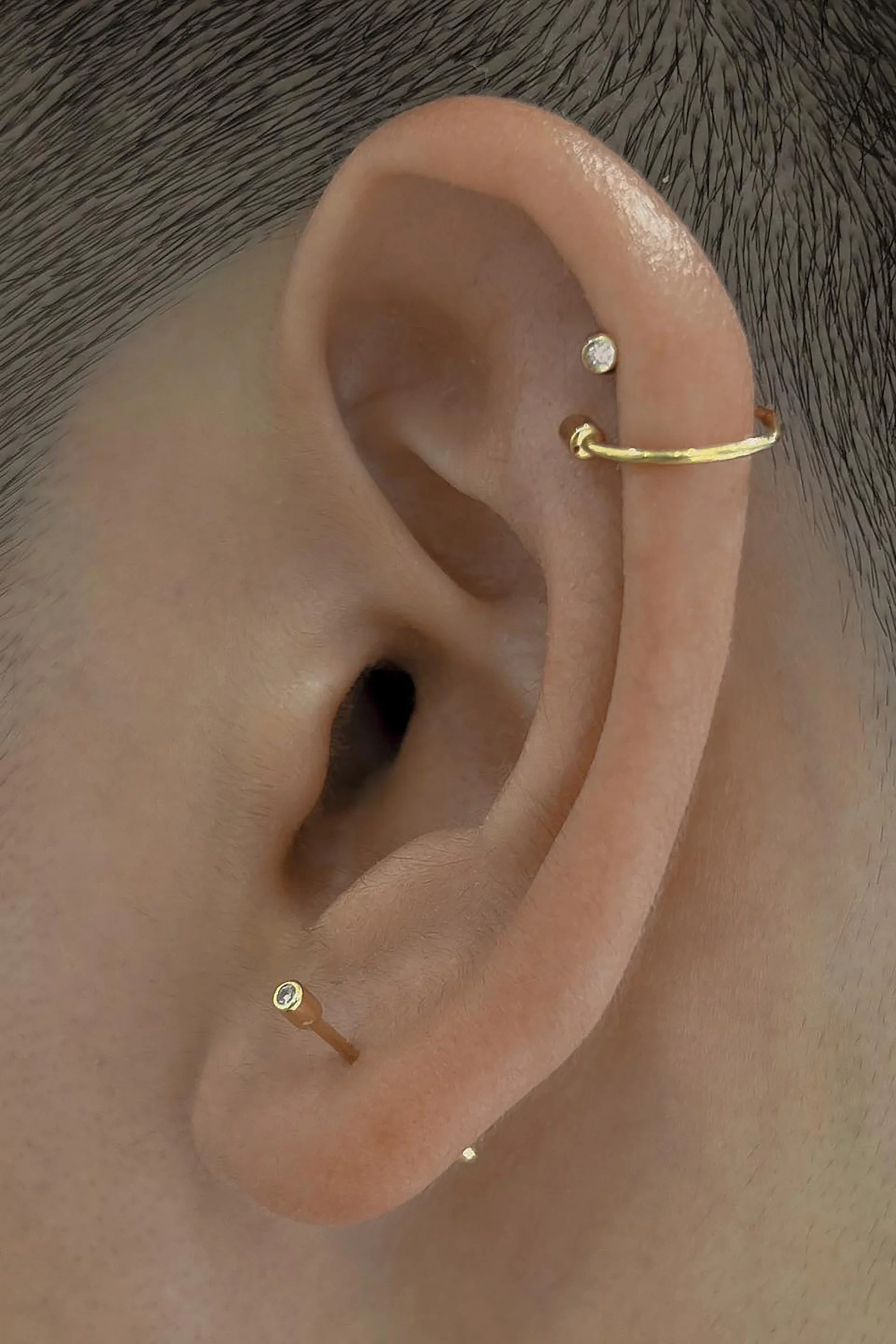Diamond Twist Pin Earring 02 - Image 3
