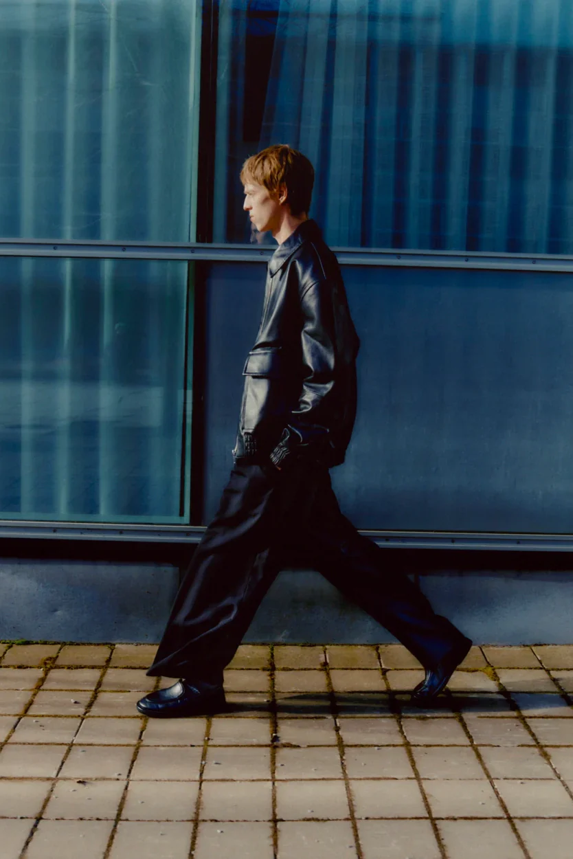 Black Line Double Pleat Volume Pant - Image 3