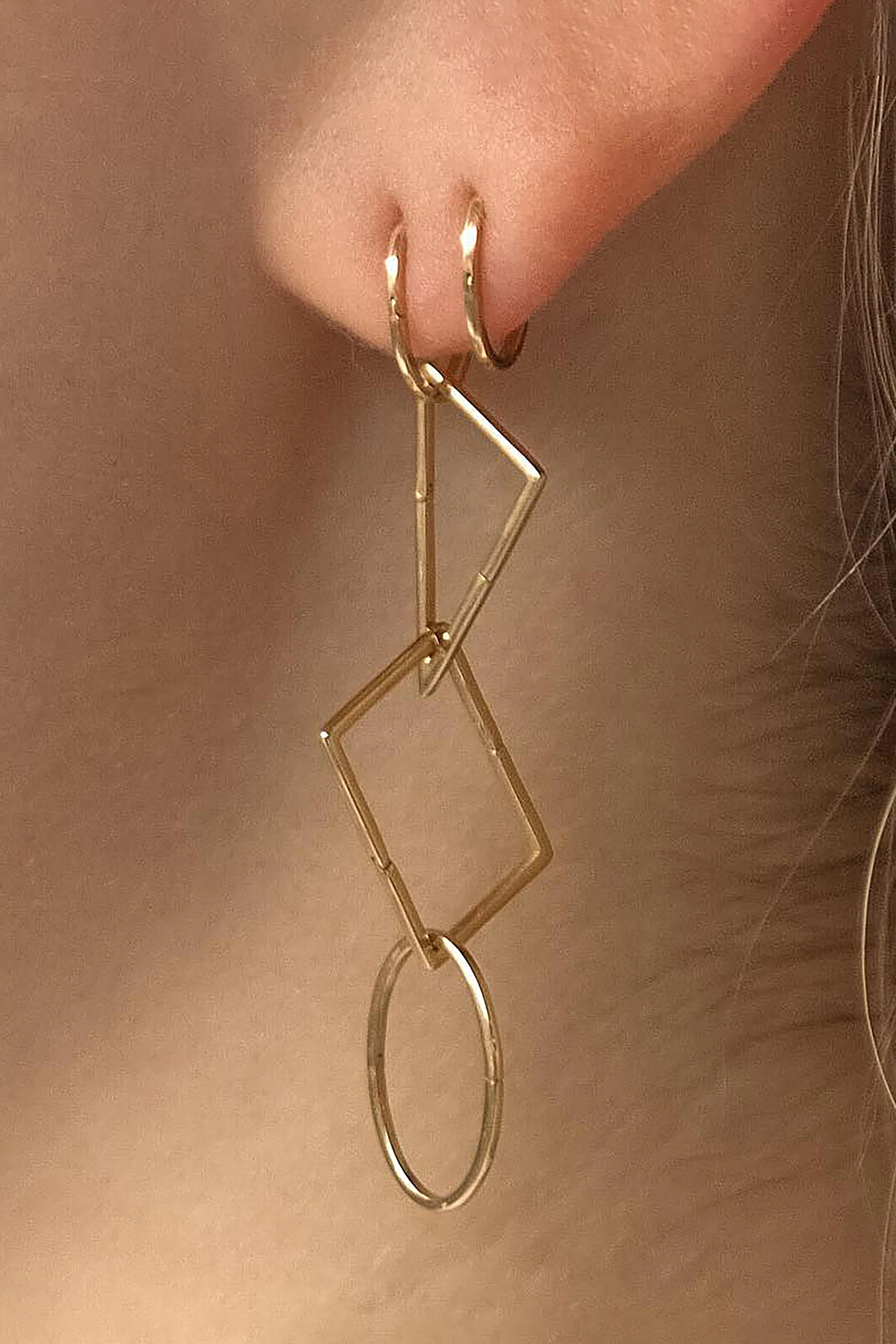 Gold Form Earring 10(01) - Image 4