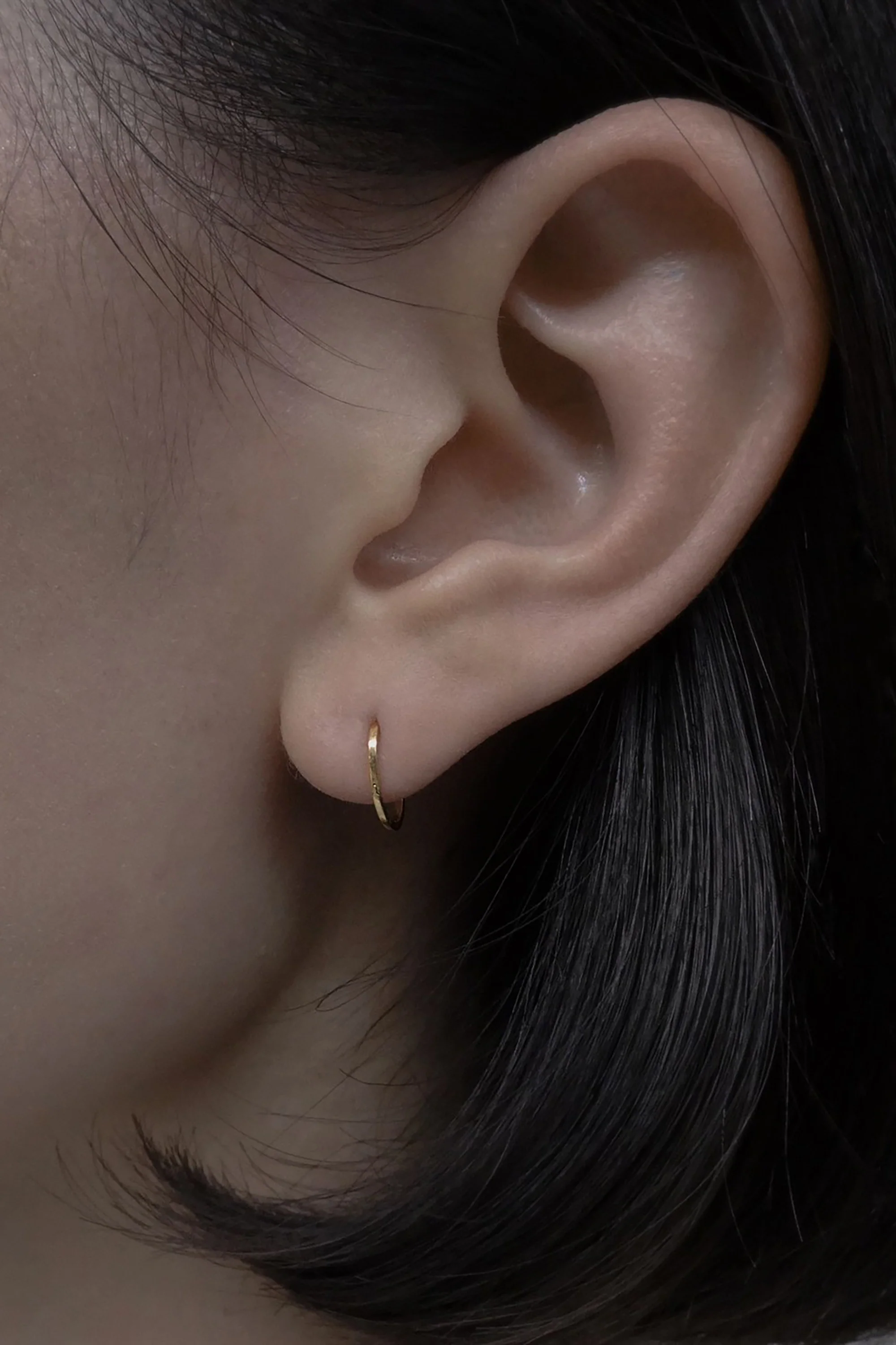 Gold Form Earring 10(01) - Image 5