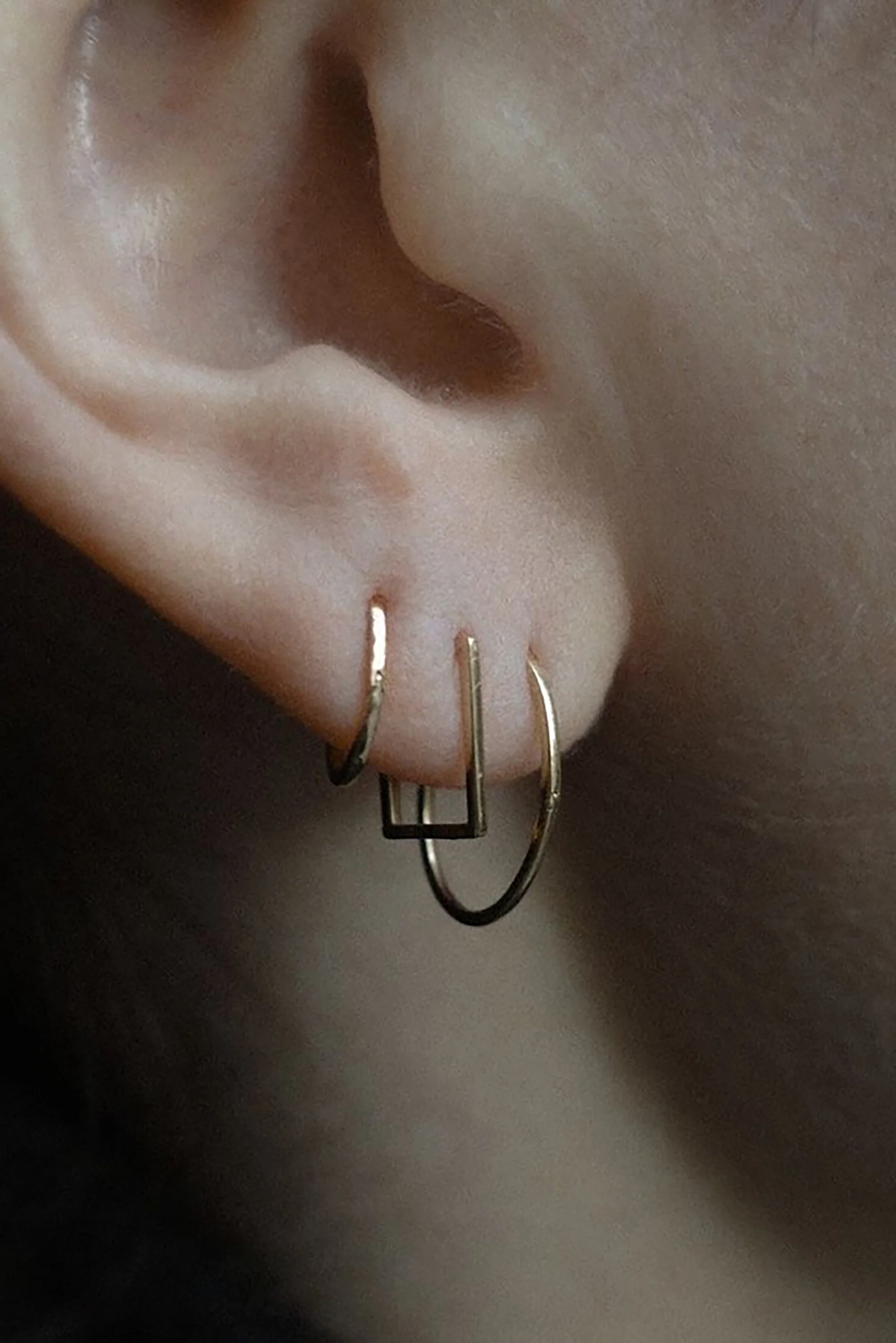 Gold Form Earring 10(02) - Image 3