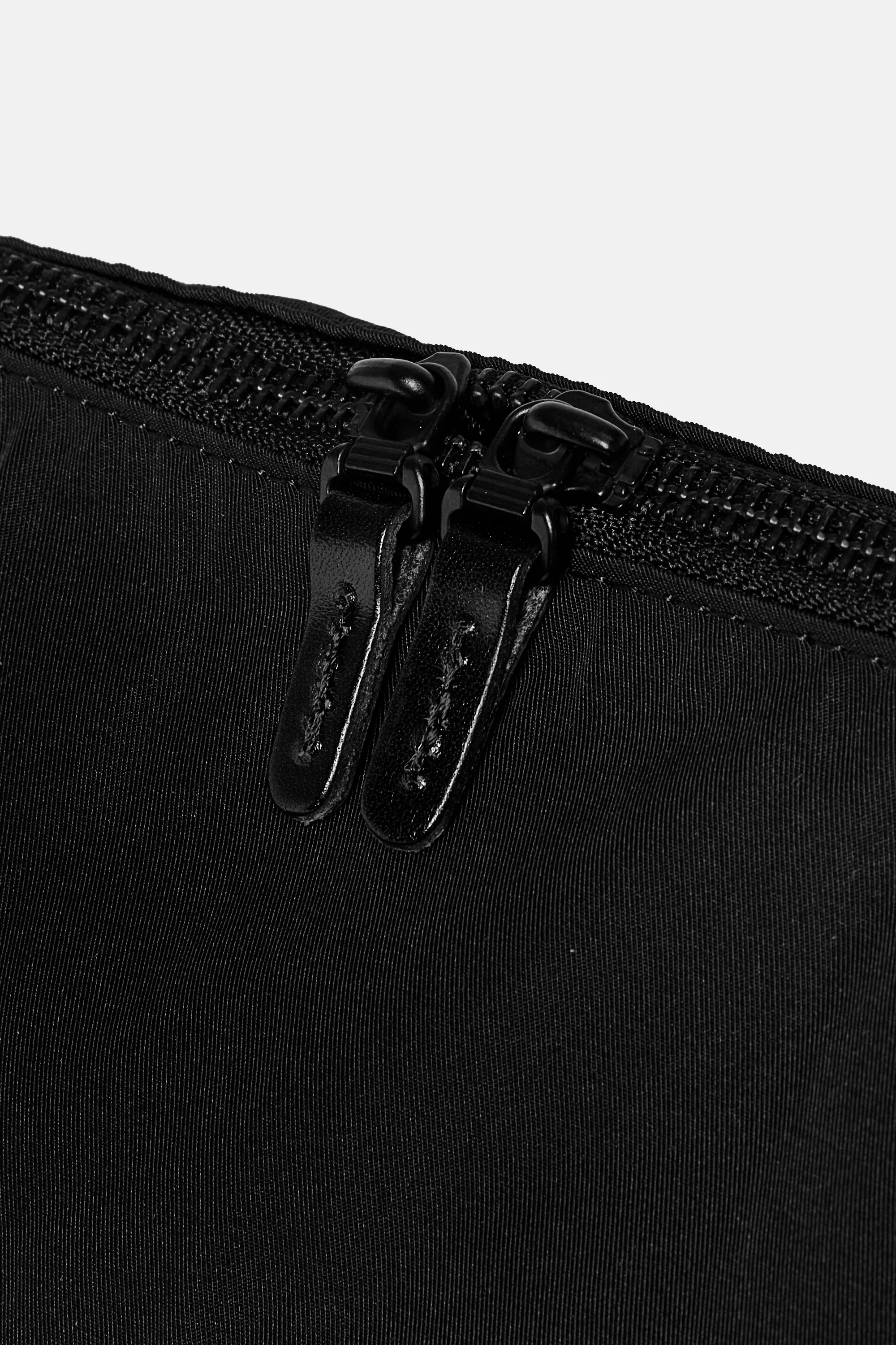 Medium Gabardine Flat Shoulder - Image 8