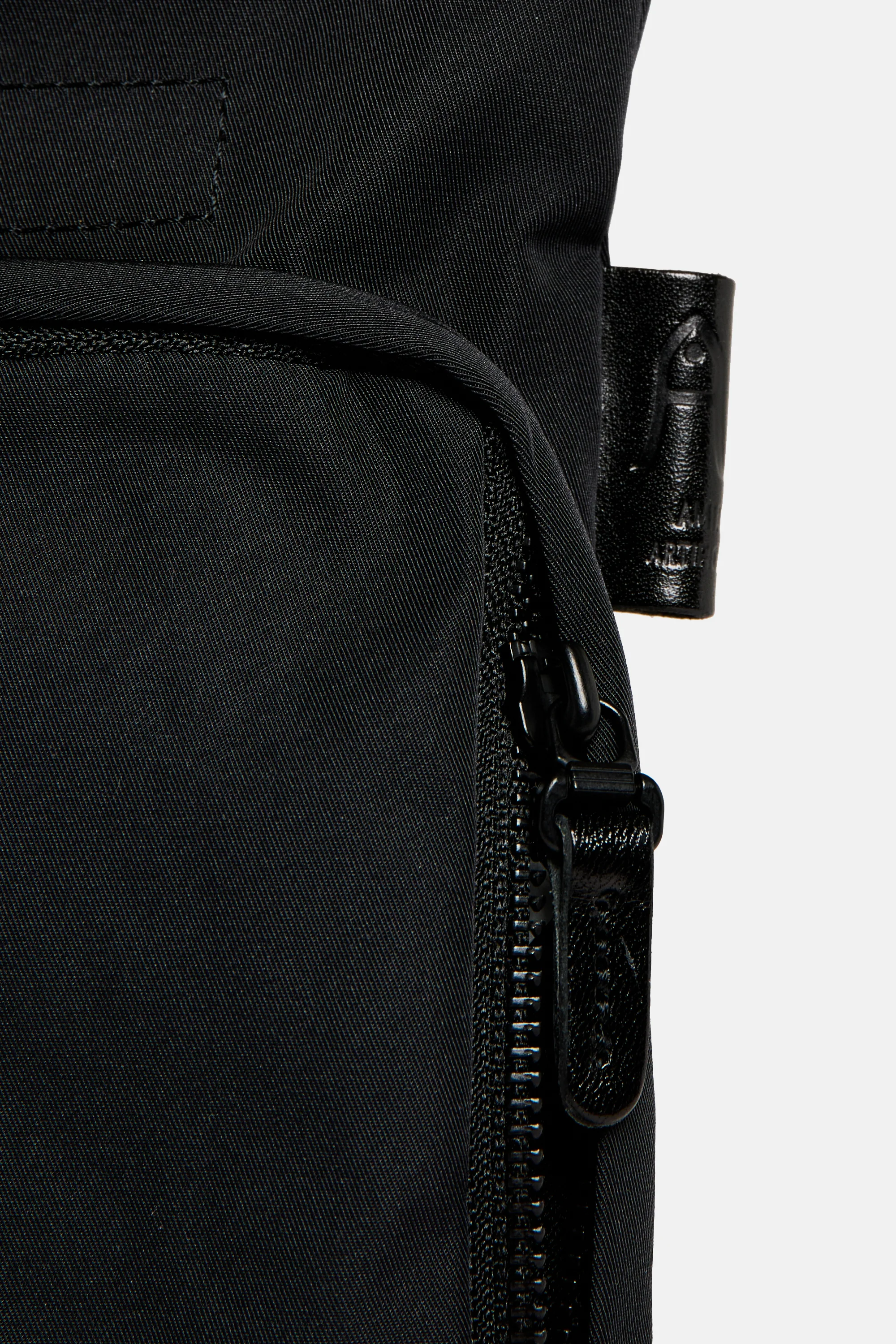 Gabardine Helmetbag - Image 7