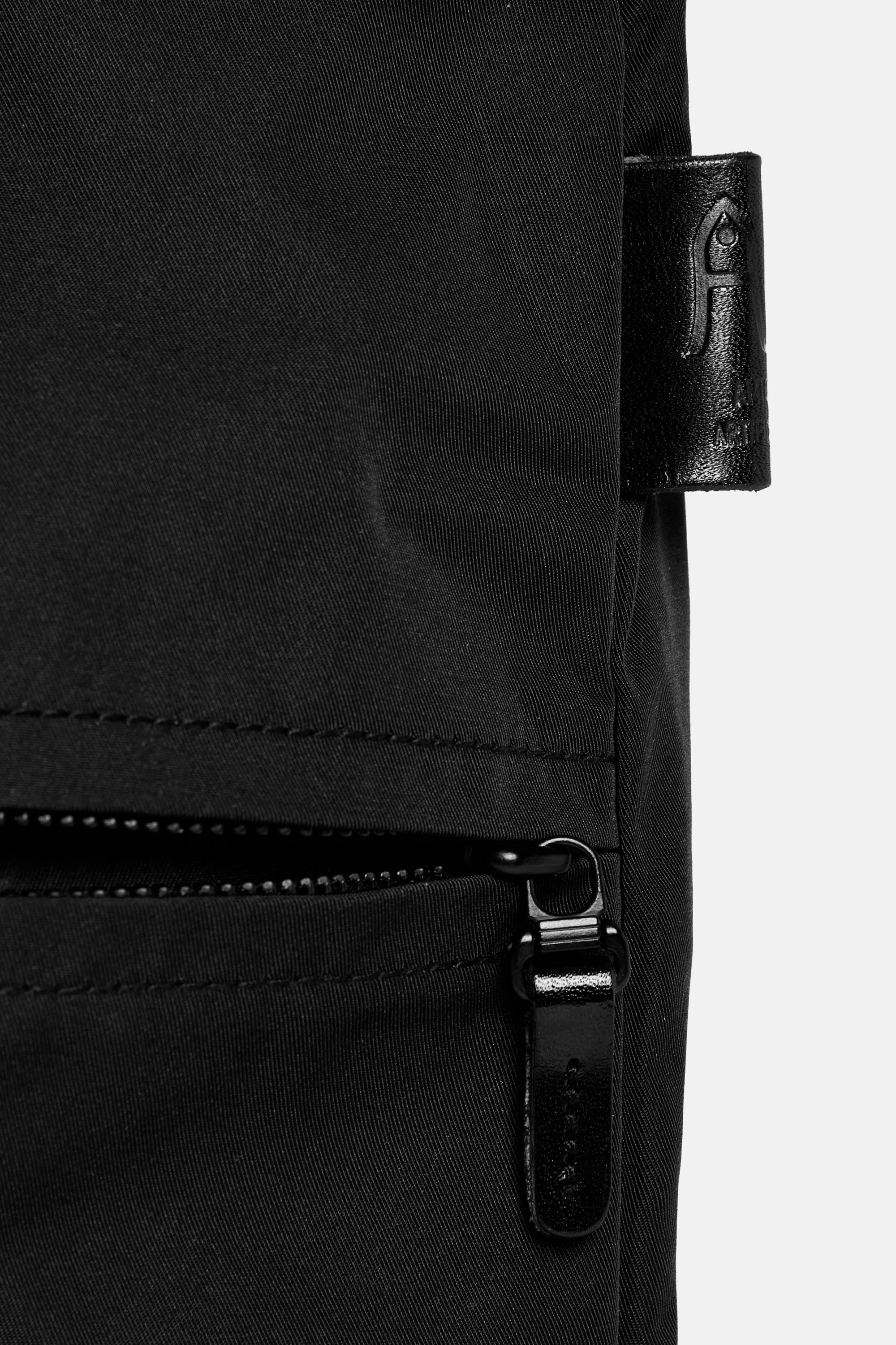 Medium Gabardine Zippy Tote - Image 6