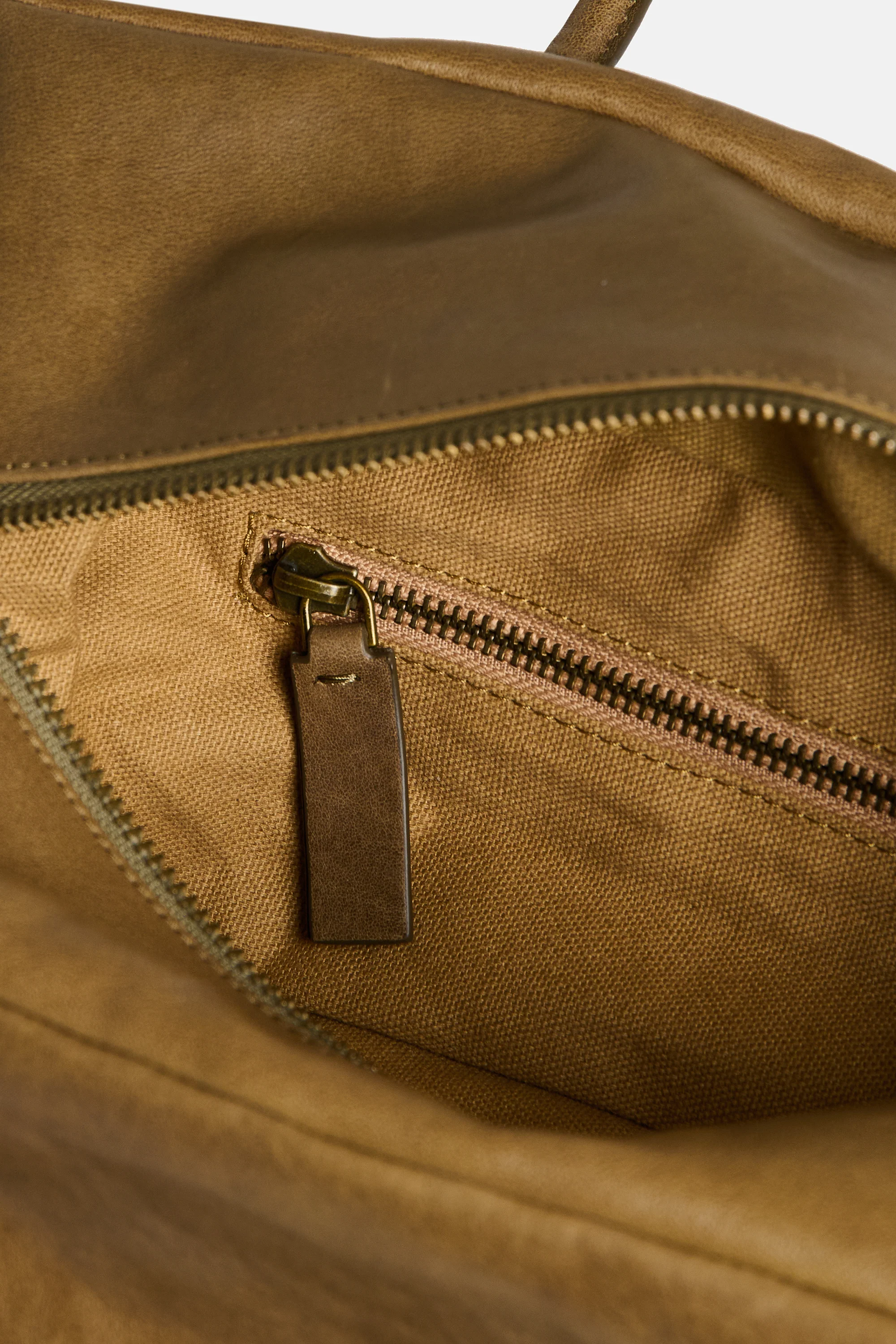 Kaki Shoulderbag S Matte - Image 5