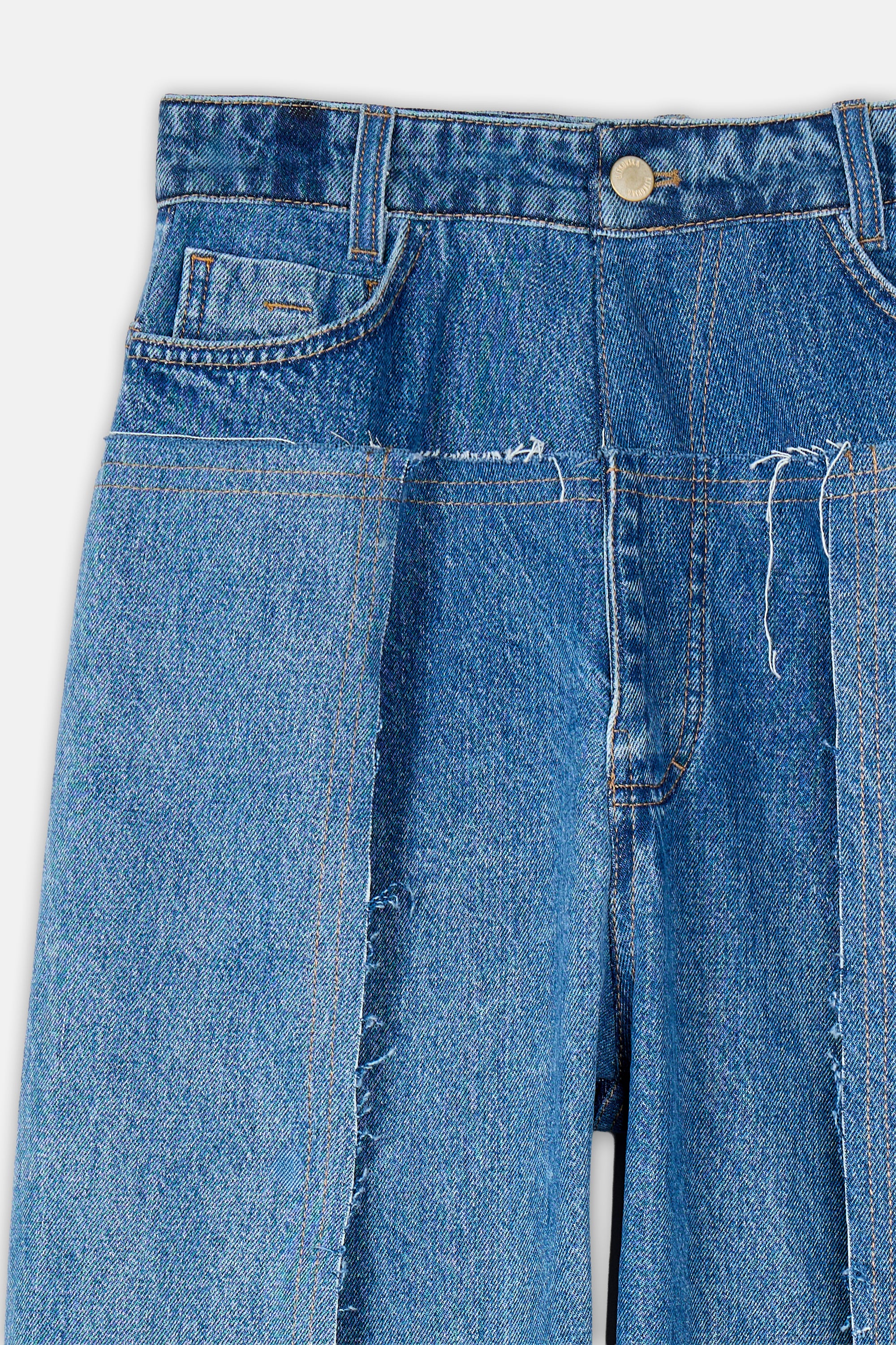 Mid Rise Wide Leg Jeans - Image 3