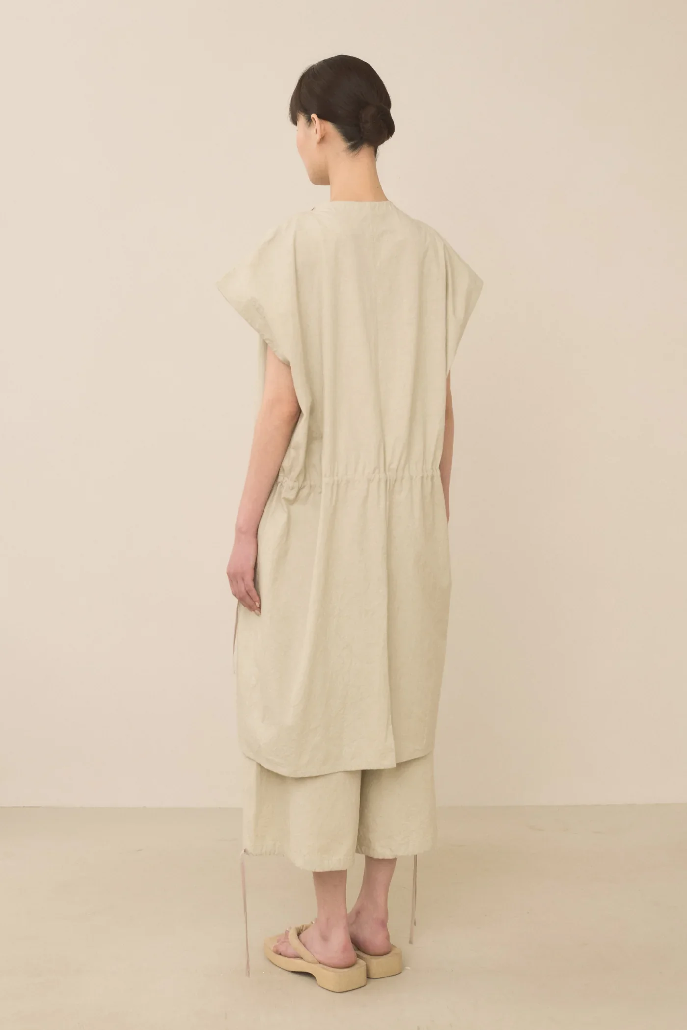 Plaster Cowl Gilet - Image 5