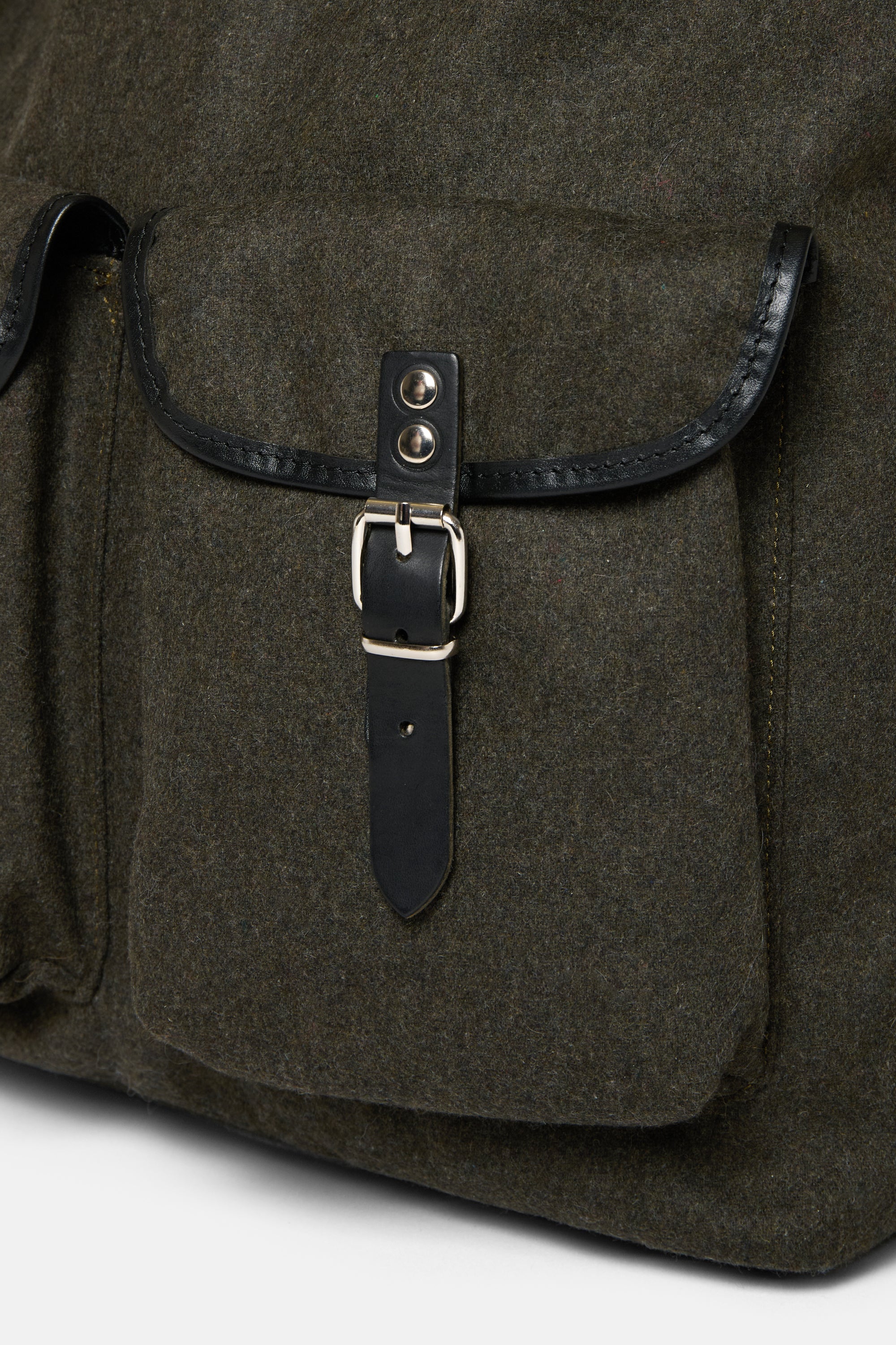 Loden Green classic rucksack large - Image 7